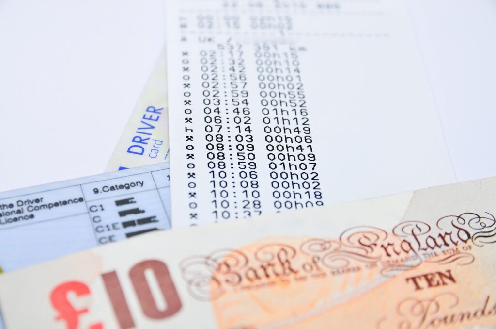 Bollo auto: ecco le regioni dove gli over 70 non pagheranno più dal 2026