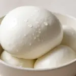 La mozzarella fa male al fegato? Cosa dice la scienza